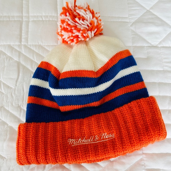 New York Knicks SkiBall Skully Hat O/S NWOT Ski Hat - Picture 3 of 7